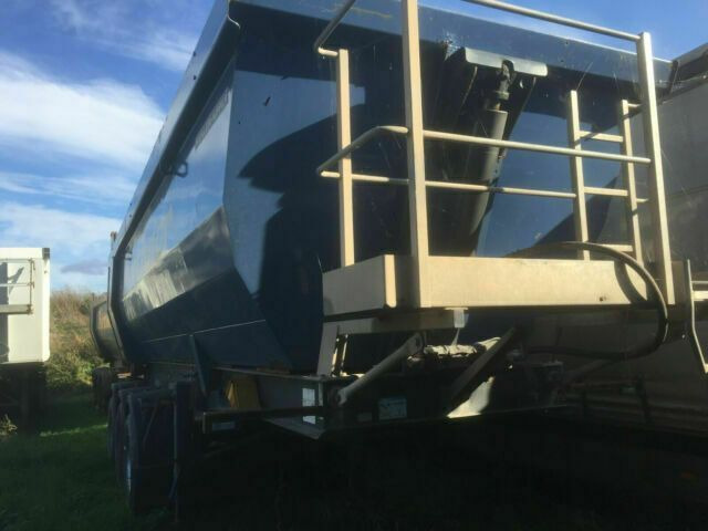 Meiller Kipper 26 Kubik - Tipper semi-trailer: picture 2 Meiller Kipper 26 Kubik - Tipper semi-trailer: picture 2