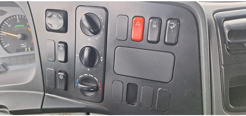 Mercedes-Benz 1222 Atego Koffer mit LBW Klima - Box truck: picture 5 Mercedes-Benz 1222 Atego Koffer mit LBW Klima - Box truck: picture 5