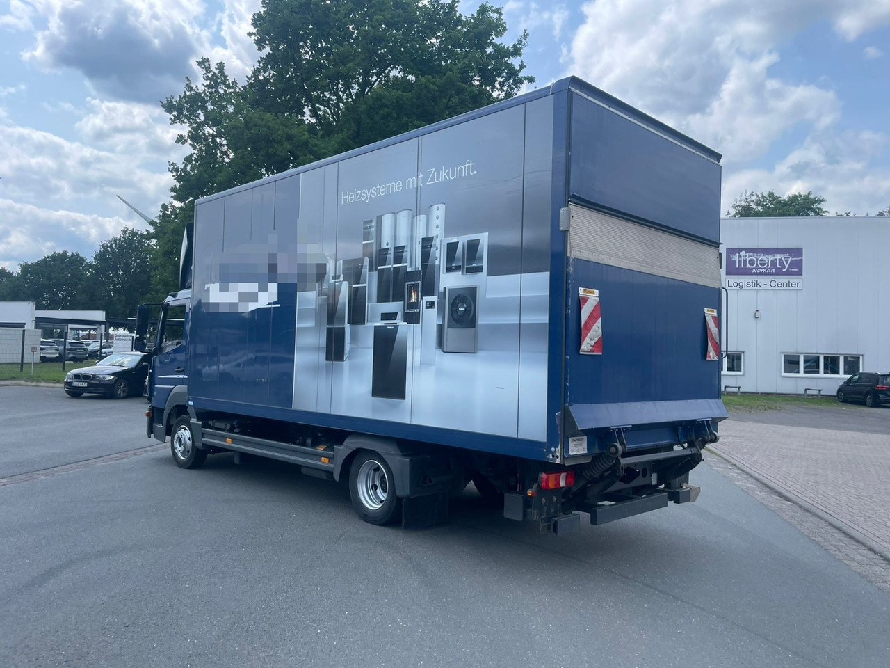 Mercedes-Benz 818 Koffer mit LBW - Closed box van: picture 4 Mercedes-Benz 818 Koffer mit LBW - Closed box van: picture 4