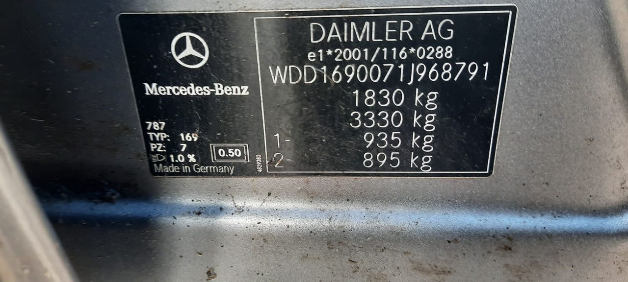 Mercedes-Benz A 180 A 180 CDI AVANTGARDE - Saloon car: picture 4 Mercedes-Benz A 180 A 180 CDI AVANTGARDE - Saloon car: picture 4