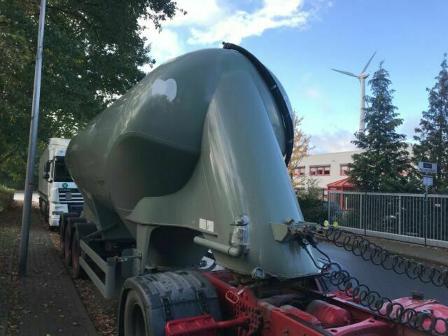 SPITZER SF 2734/2P Zement/Silo German Fahrzeug - Silo semi-trailer: picture 3 SPITZER SF 2734/2P Zement/Silo German Fahrzeug - Silo semi-trailer: picture 3