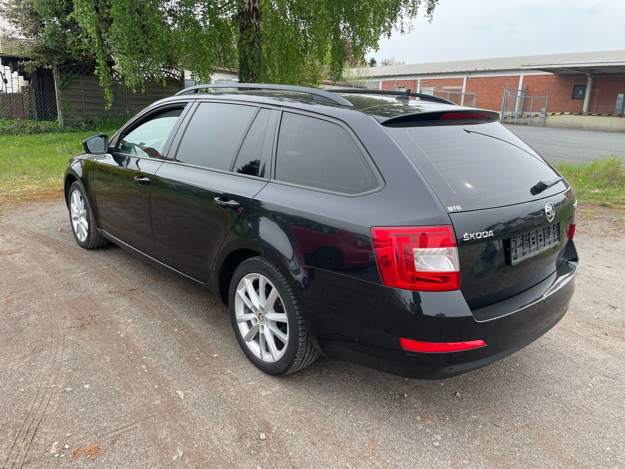 Skoda Octavia 2.0 TDI Green tec Solution Combi - Car: picture 2 Skoda Octavia 2.0 TDI Green tec Solution Combi - Car: picture 2