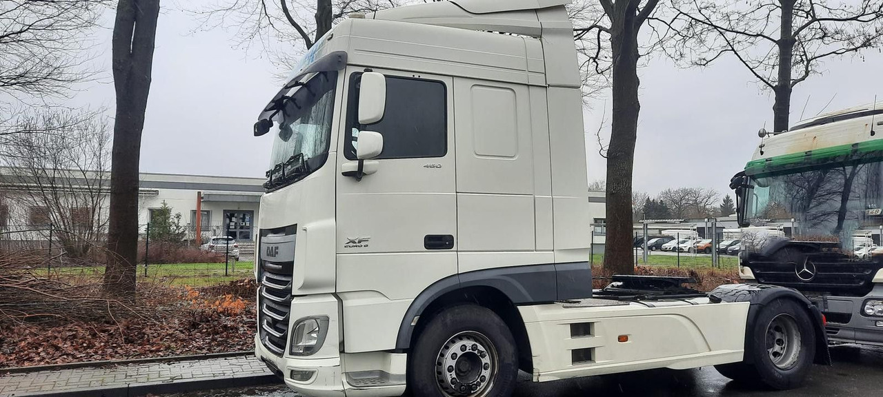 DAF XF106-460FT SZM Spoiler - Tractor unit: picture 2 DAF XF106-460FT SZM Spoiler - Tractor unit: picture 2