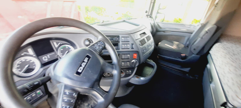 DAF XF106-460PS 1-Hand - Tractor unit: picture 5 DAF XF106-460PS 1-Hand - Tractor unit: picture 5