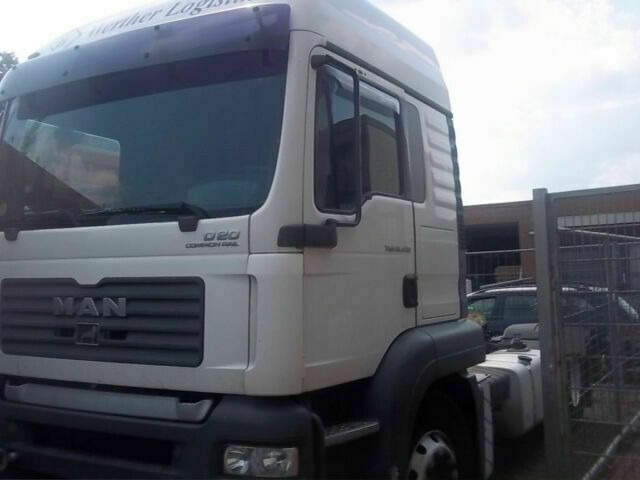 MAN 18.390 SZM G.Haus Klima ZF-Schalter - Tractor unit: picture 2 MAN 18.390 SZM G.Haus Klima ZF-Schalter - Tractor unit: picture 2