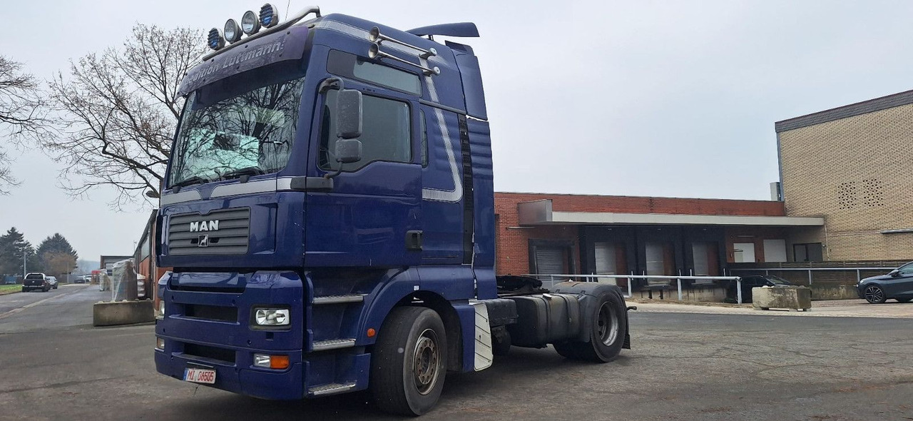 MAN 18.430 TGA G/Haus Hochdach xxl - Tractor unit: picture 1 MAN 18.430 TGA G/Haus Hochdach xxl - Tractor unit: picture 1