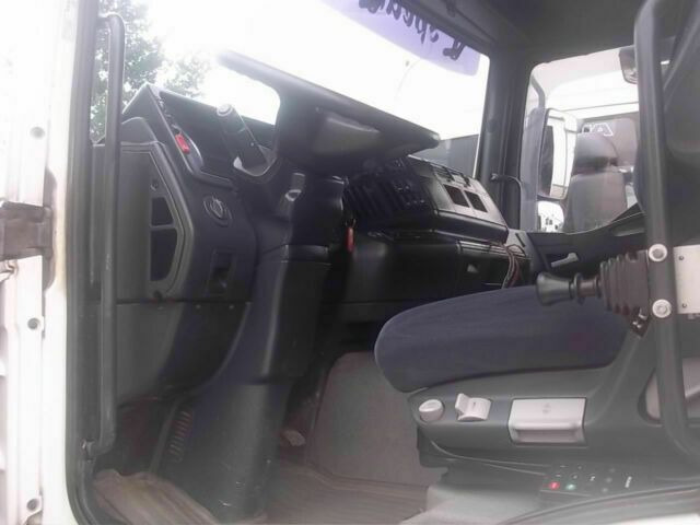 MAN 18.430TGA XXL Euro4 Anloger Tacho Vollausst - Tractor unit: picture 4 MAN 18.430TGA XXL Euro4 Anloger Tacho Vollausst - Tractor unit: picture 4