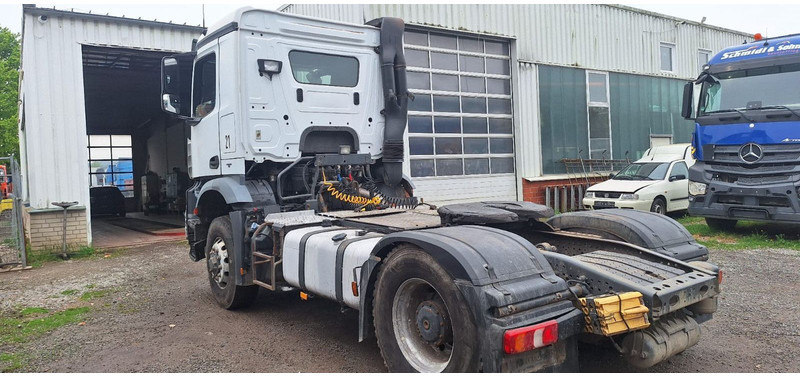 Mercedes-Benz 1840 HD 4x4 Arocs - Tractor unit: picture 3 Mercedes-Benz 1840 HD 4x4 Arocs - Tractor unit: picture 3