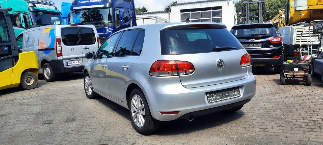 Volkswagen Golf - Saloon car: picture 2 Volkswagen Golf - Saloon car: picture 2