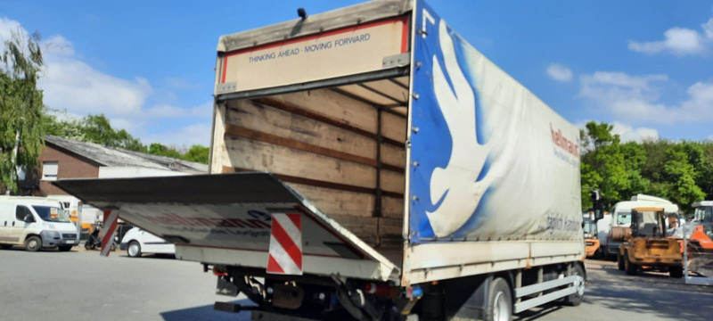 Volvo FL 6-250PS Plane Spriegel LBW Klima - Curtain side truck: picture 4 Volvo FL 6-250PS Plane Spriegel LBW Klima - Curtain side truck: picture 4