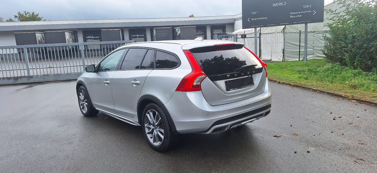 Volvo V60 Cross Country Summum AWD - Car: picture 5 Volvo V60 Cross Country Summum AWD - Car: picture 5