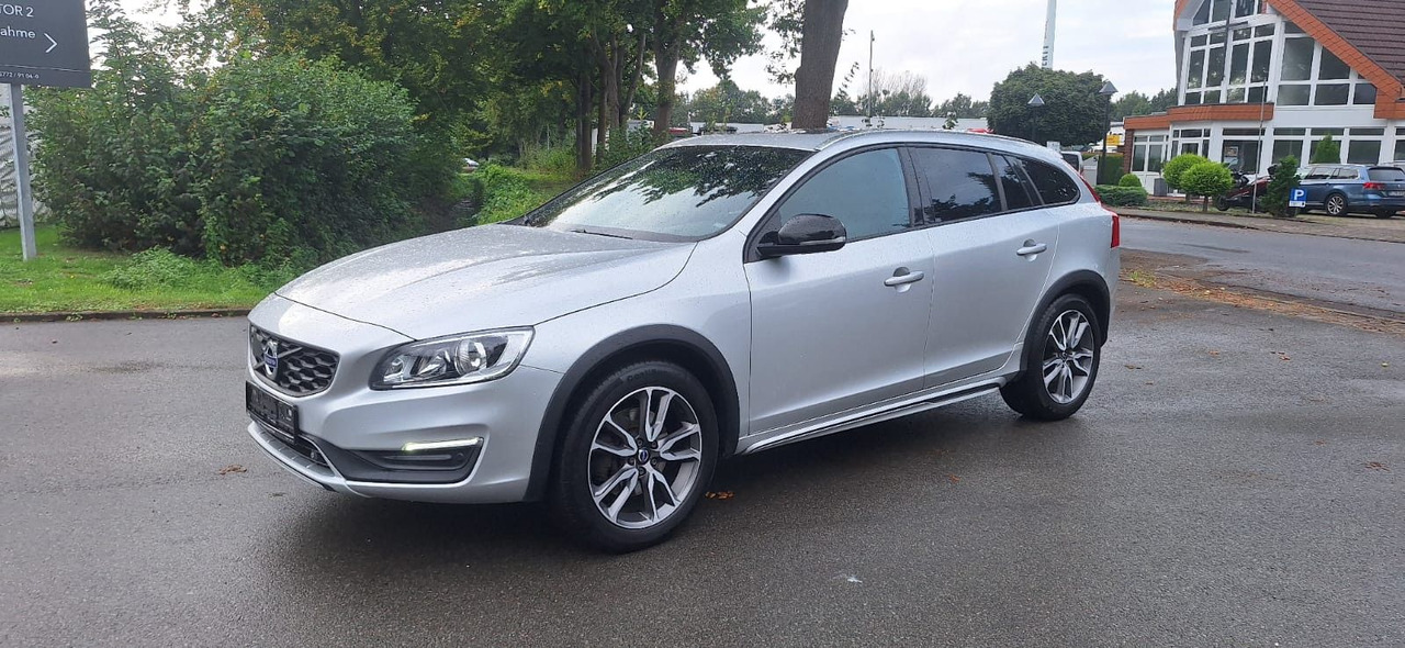 Volvo V60 Cross Country Summum AWD - Car: picture 4 Volvo V60 Cross Country Summum AWD - Car: picture 4