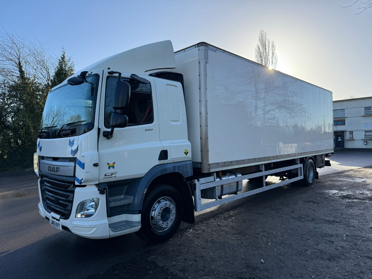 2015 DAF CF 220 Rigid Truck - Box truck: picture 2 2015 DAF CF 220 Rigid Truck - Box truck: picture 2