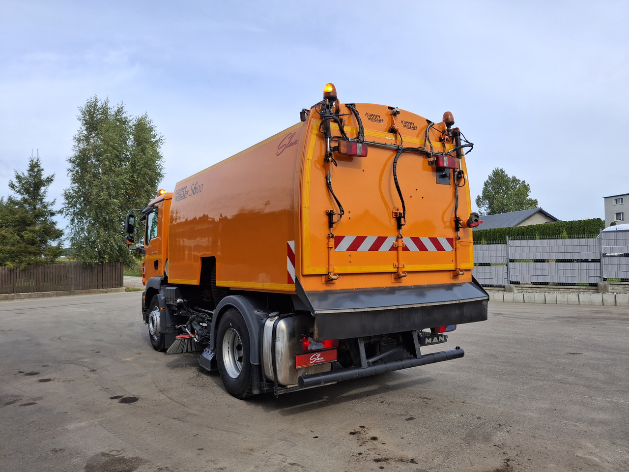 MAN TGM 18.250 Zamiatarka Kupper Weisser BROCK 2 Motoren Szczotki L/R PM10 Odchwaszczarka - Road sweeper: picture 4 MAN TGM 18.250 Zamiatarka Kupper Weisser BROCK 2 Motoren Szczotki L/R PM10 Odchwaszczarka - Road sweeper: picture 4