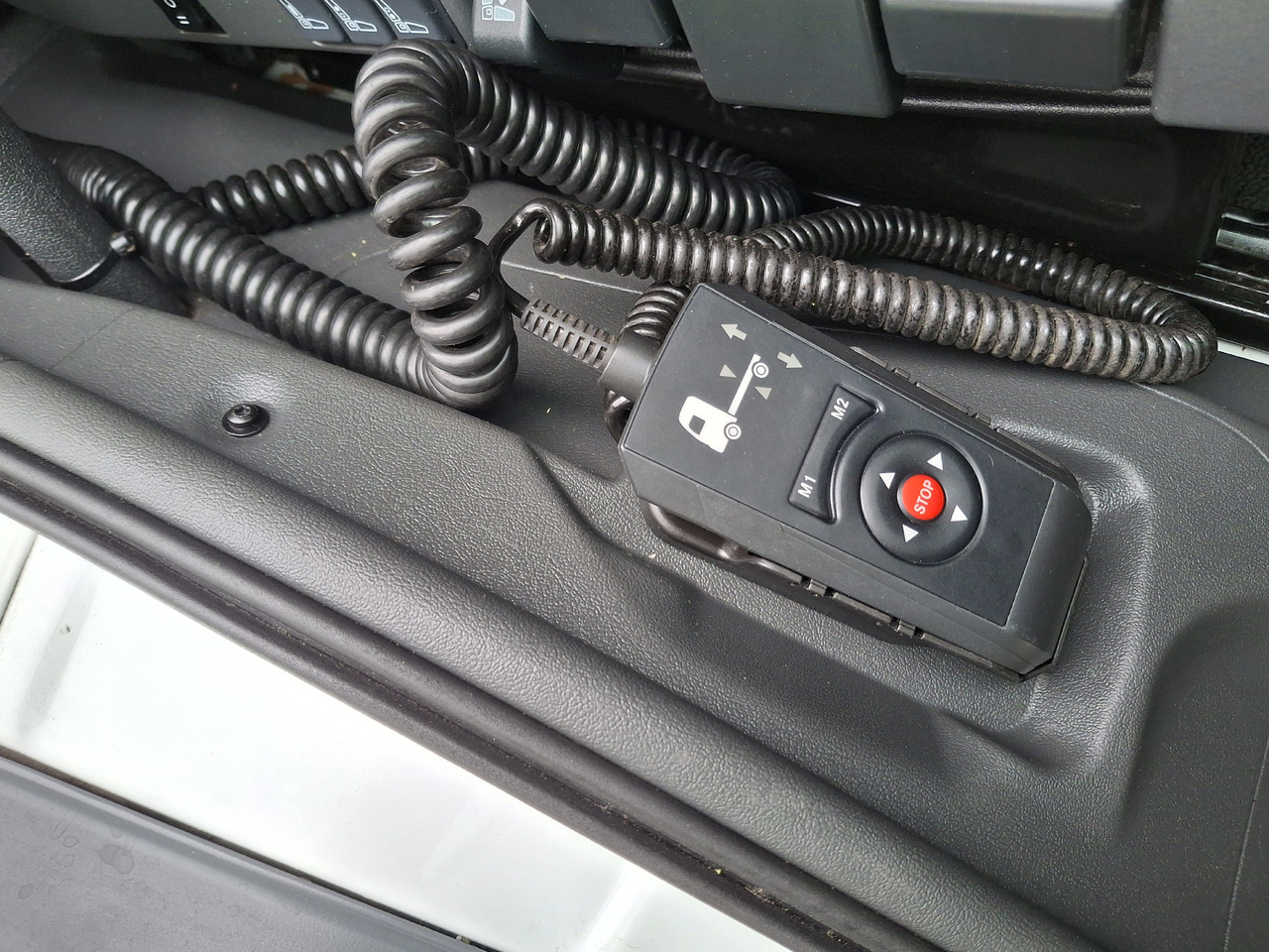 Road sweeper MERCEDES-BENZ Atego 1523 Zamiatarka Kehrmaschine Schmidt Street King 660 Euro 6 PM10 2 Motoren Szczotki L/R 2016r: picture 29