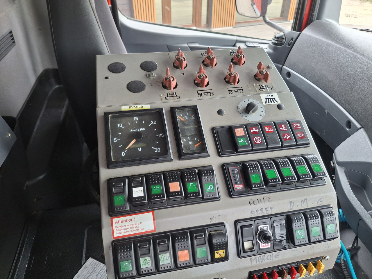 Leasing of MERCEDES-BENZ Axor 1829 Zamiatarka Kehrmaschine BUCHER 2 Motoren Karcher PM10 Odchwaszczarka Sweeper MERCEDES-BENZ Axor 1829 Zamiatarka Kehrmaschine BUCHER 2 Motoren Karcher PM10 Odchwaszczarka Sweeper: picture 23 Leasing of MERCEDES-BENZ Axor 1829 Zamiatarka Kehrmaschine BUCHER 2 Motoren Karcher PM10 Odchwaszczarka Sweeper MERCEDES-BENZ Axor 1829 Zamiatarka Kehrmaschine BUCHER 2 Motoren Karcher PM10 Odchwaszczarka Sweeper: picture 23