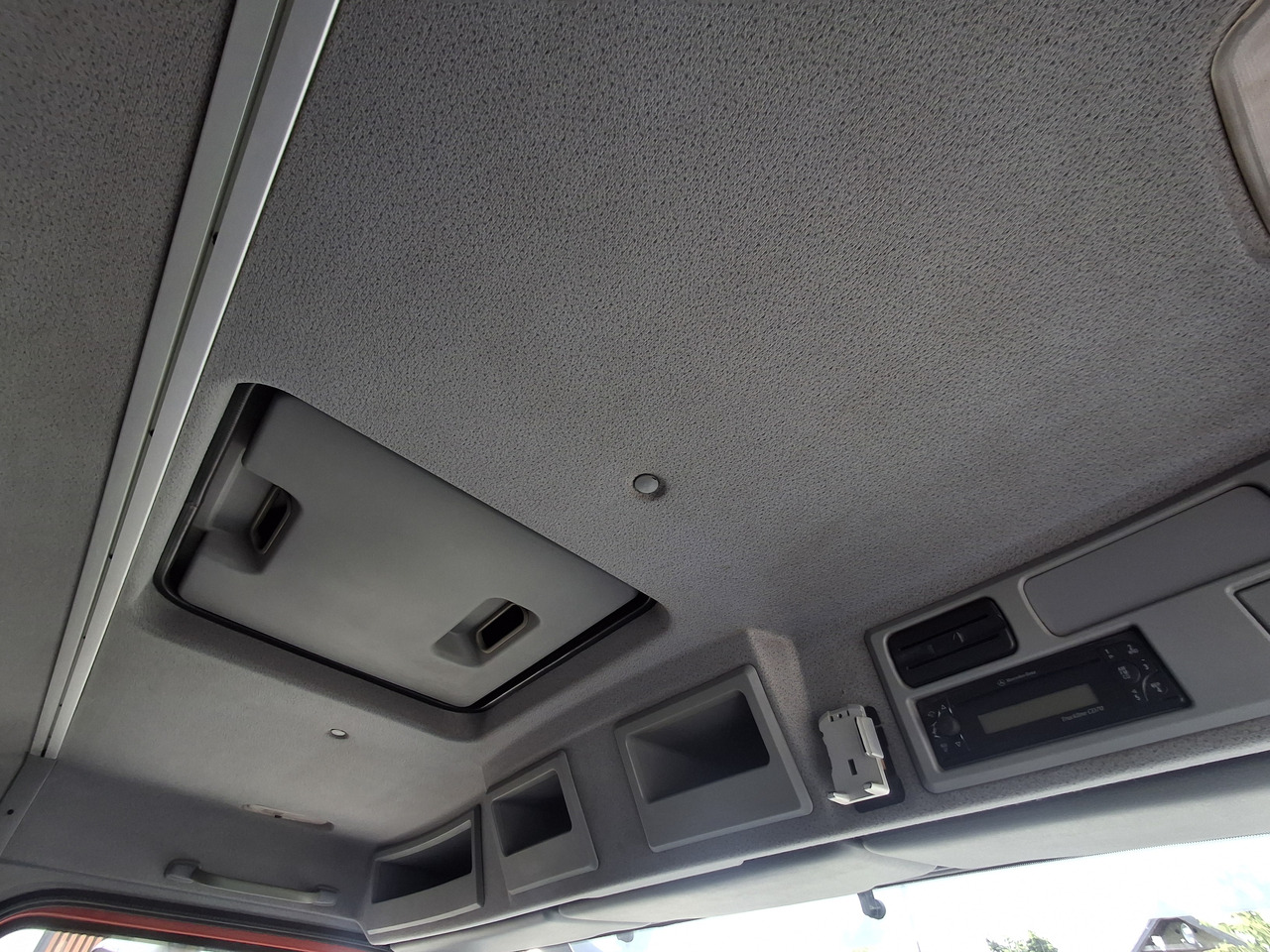 Leasing of MERCEDES-BENZ Axor 1829 Zamiatarka Kehrmaschine BUCHER 2 Motoren Karcher PM10 Odchwaszczarka Sweeper MERCEDES-BENZ Axor 1829 Zamiatarka Kehrmaschine BUCHER 2 Motoren Karcher PM10 Odchwaszczarka Sweeper: picture 26 Leasing of MERCEDES-BENZ Axor 1829 Zamiatarka Kehrmaschine BUCHER 2 Motoren Karcher PM10 Odchwaszczarka Sweeper MERCEDES-BENZ Axor 1829 Zamiatarka Kehrmaschine BUCHER 2 Motoren Karcher PM10 Odchwaszczarka Sweeper: picture 26