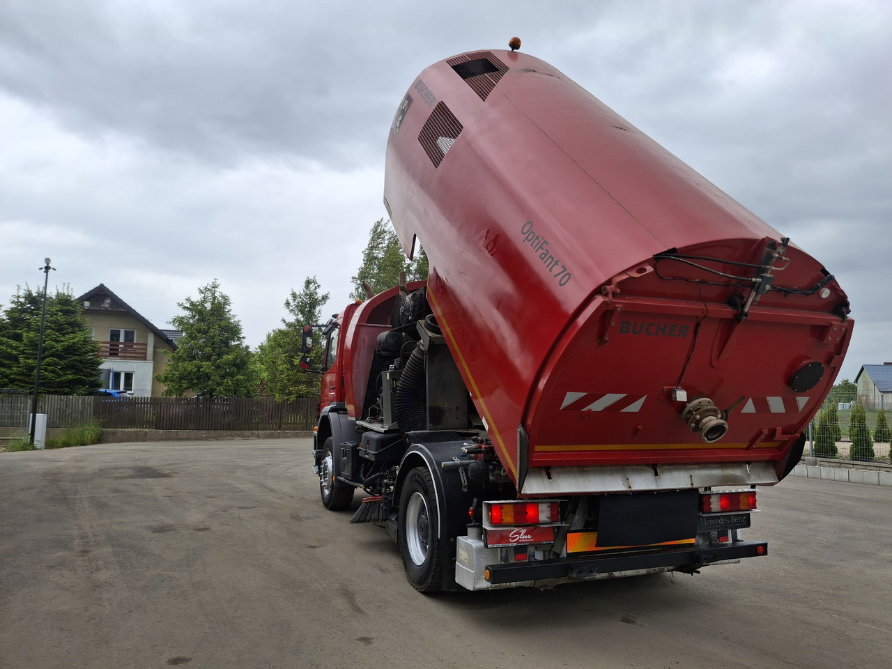 Leasing of MERCEDES-BENZ Axor 1829 Zamiatarka Kehrmaschine BUCHER 2 Motoren Karcher PM10 Odchwaszczarka Sweeper MERCEDES-BENZ Axor 1829 Zamiatarka Kehrmaschine BUCHER 2 Motoren Karcher PM10 Odchwaszczarka Sweeper: picture 7 Leasing of MERCEDES-BENZ Axor 1829 Zamiatarka Kehrmaschine BUCHER 2 Motoren Karcher PM10 Odchwaszczarka Sweeper MERCEDES-BENZ Axor 1829 Zamiatarka Kehrmaschine BUCHER 2 Motoren Karcher PM10 Odchwaszczarka Sweeper: picture 7
