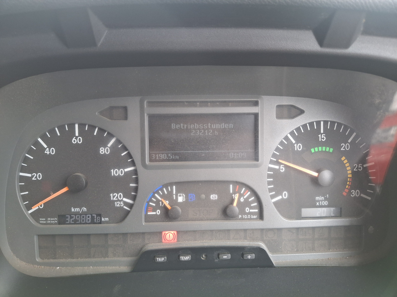 Leasing of MERCEDES-BENZ Axor 1829 Zamiatarka Kehrmaschine BUCHER 2 Motoren Karcher PM10 Odchwaszczarka Sweeper MERCEDES-BENZ Axor 1829 Zamiatarka Kehrmaschine BUCHER 2 Motoren Karcher PM10 Odchwaszczarka Sweeper: picture 25 Leasing of MERCEDES-BENZ Axor 1829 Zamiatarka Kehrmaschine BUCHER 2 Motoren Karcher PM10 Odchwaszczarka Sweeper MERCEDES-BENZ Axor 1829 Zamiatarka Kehrmaschine BUCHER 2 Motoren Karcher PM10 Odchwaszczarka Sweeper: picture 25