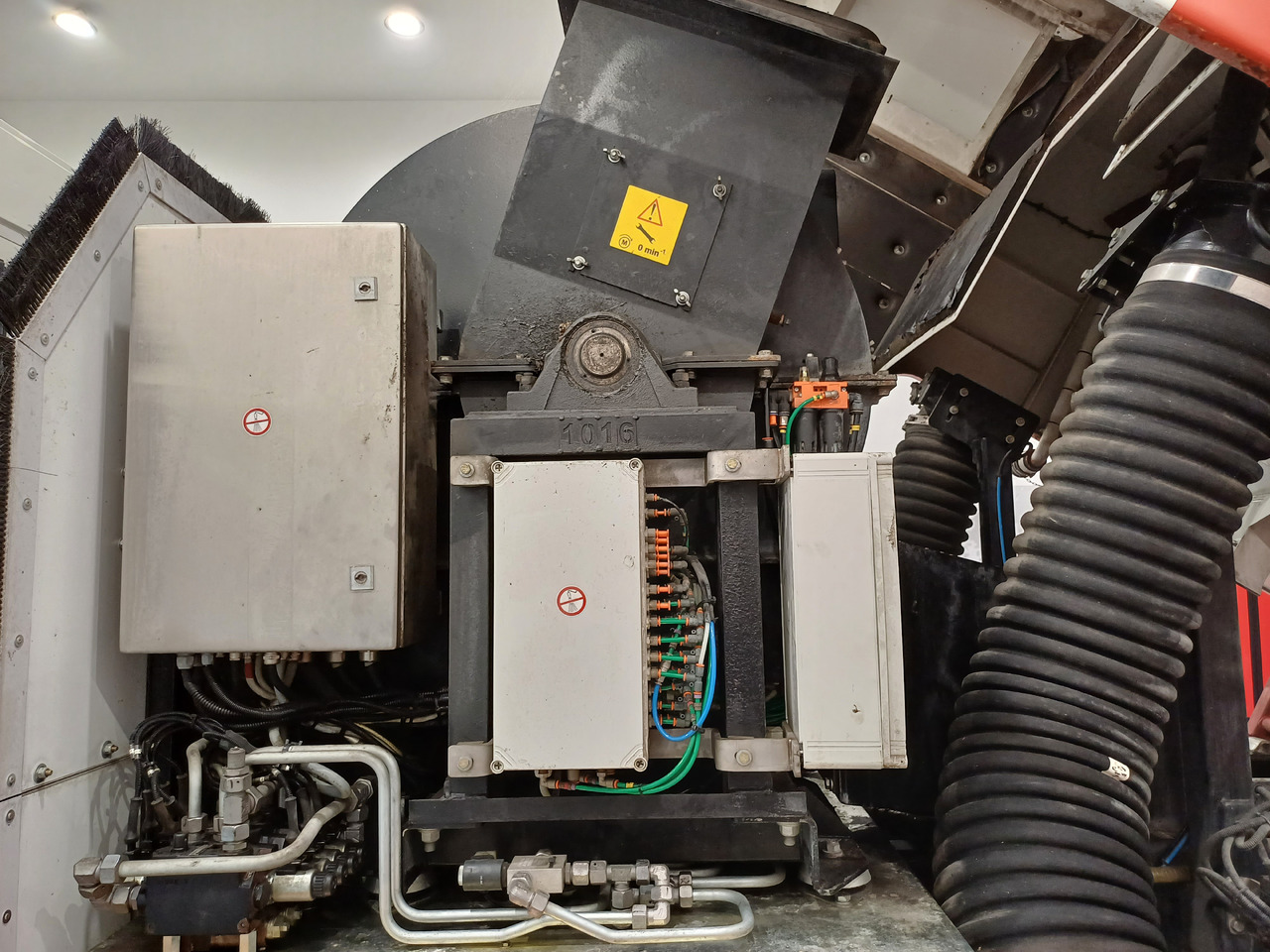 Road sweeper RENAULT D12 Zamiatarka Kehrmaschine 2 Motoren SEMAT Zoeller Szczotki L/R Euro 6 PM10 2017r: picture 16