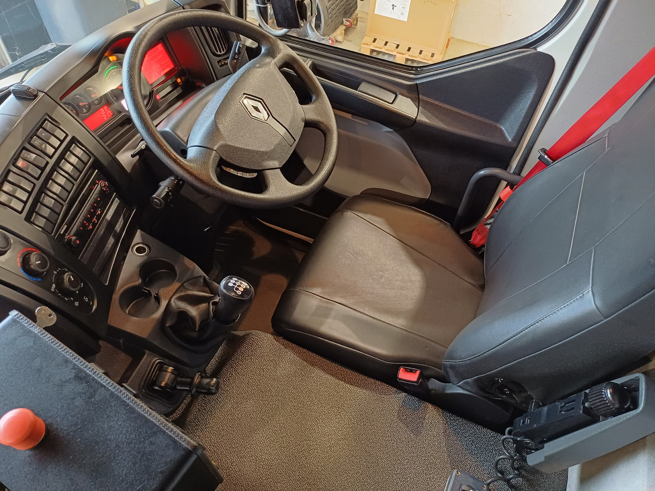 Road sweeper RENAULT D12 Zamiatarka Kehrmaschine 2 Motoren SEMAT Zoeller Szczotki L/R Euro 6 PM10 2017r: picture 29