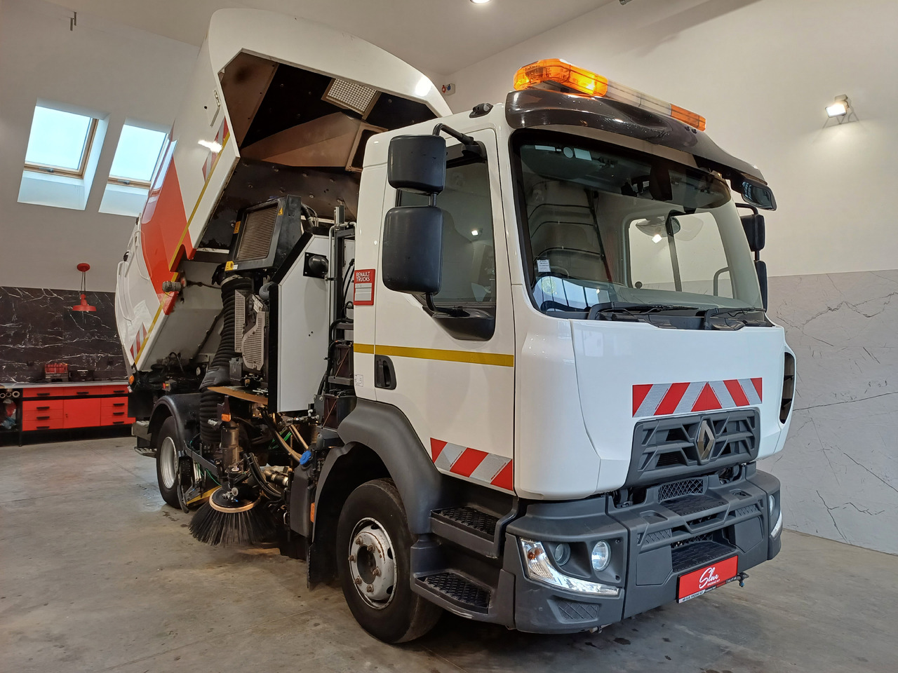 Road sweeper RENAULT D12 Zamiatarka Kehrmaschine 2 Motoren SEMAT Zoeller Szczotki L/R Euro 6 PM10 2017r: picture 7