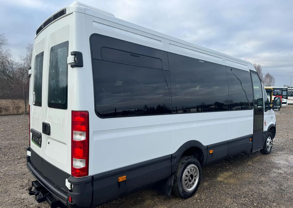 Iveco Daily - Minibus, People carrier: picture 4 Iveco Daily - Minibus, People carrier: picture 4