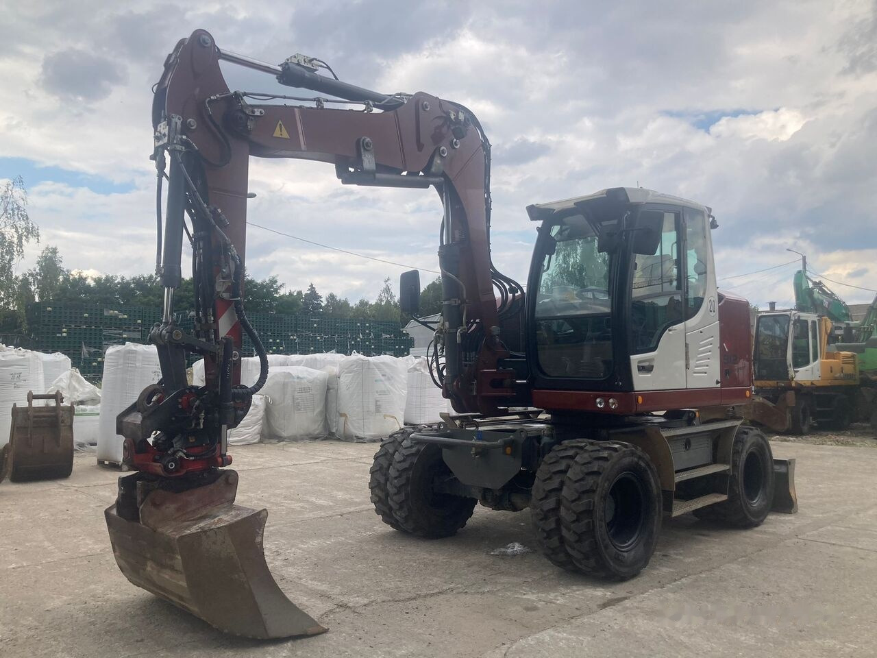 Liebherr A 912 Compact Rotator R4 - Wheel excavator: picture 3 Liebherr A 912 Compact Rotator R4 - Wheel excavator: picture 3