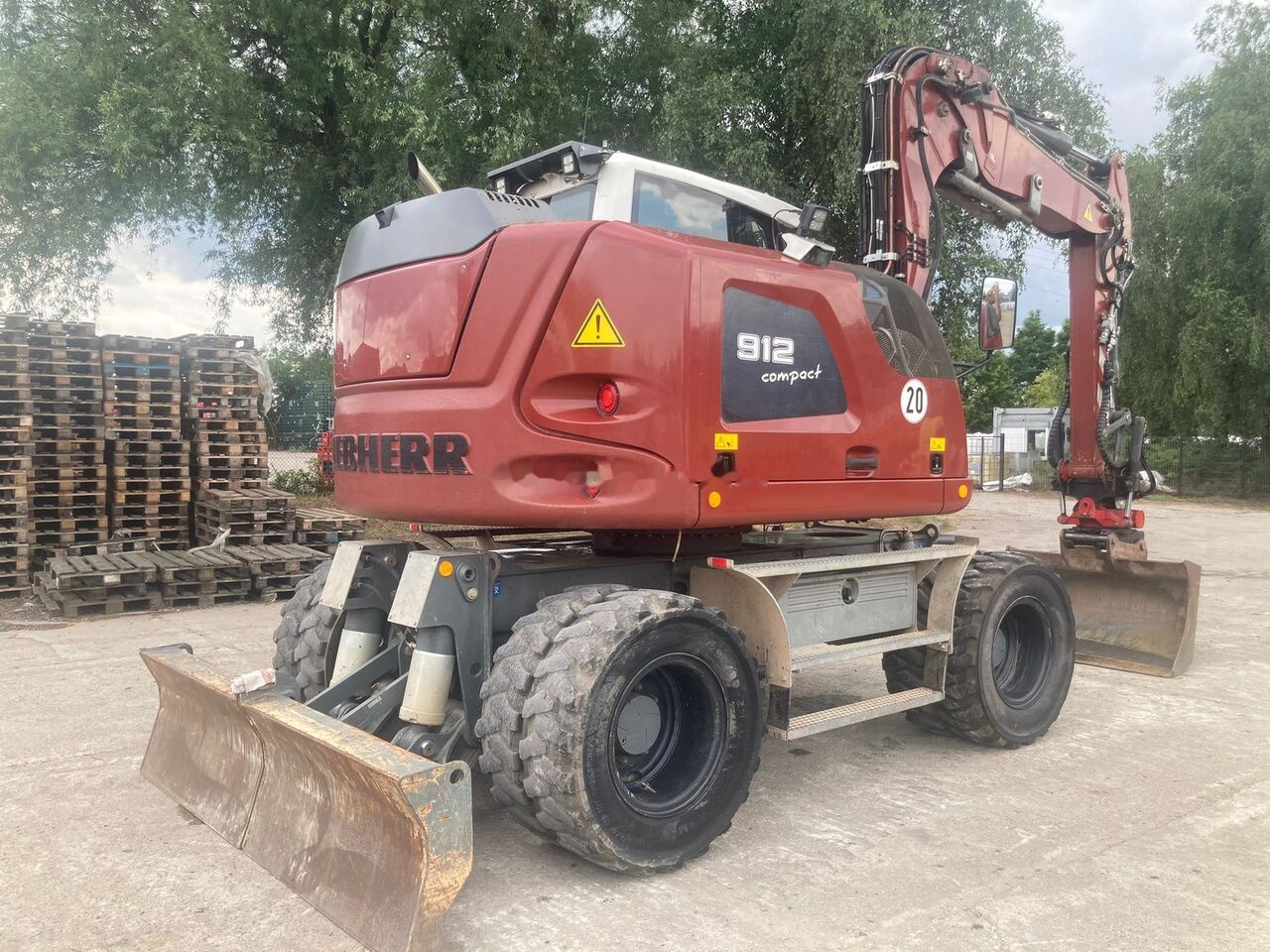 Leasing of Liebherr A 912 Compact Rotator R4 Liebherr A 912 Compact Rotator R4: picture 9