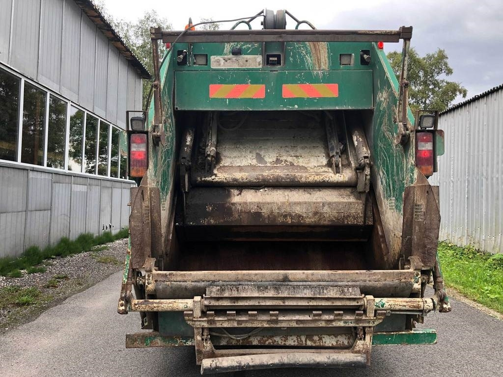 Volvo FE 280 6X2 - Refuse truck: picture 3 Volvo FE 280 6X2 - Refuse truck: picture 3