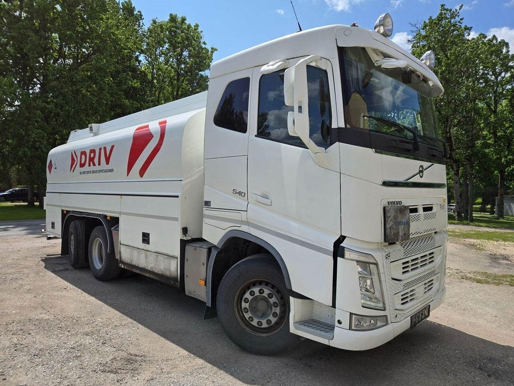 Volvo FH540 6x2 ADR - Tanker truck: picture 5 Volvo FH540 6x2 ADR - Tanker truck: picture 5