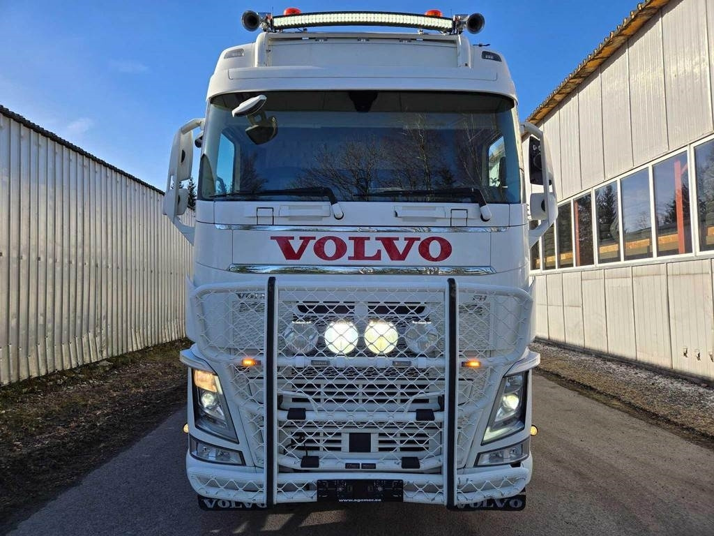 Leasing of Volvo FH540 8X4 CHASSY  Volvo FH540 8X4 CHASSY: picture 6