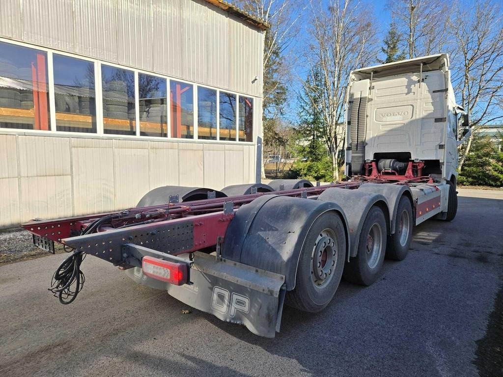 Volvo FH540 8X4 CHASSY - Cab chassis truck: picture 4 Volvo FH540 8X4 CHASSY - Cab chassis truck: picture 4