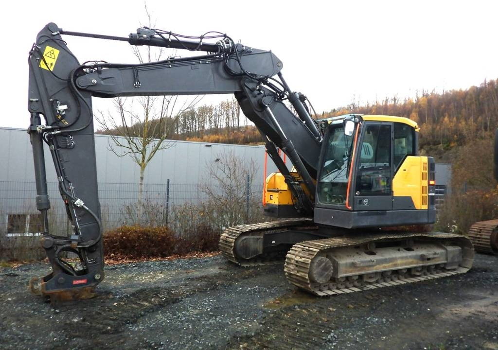 Volvo ECR 235 E - Crawler excavator: picture 1 Volvo ECR 235 E - Crawler excavator: picture 1