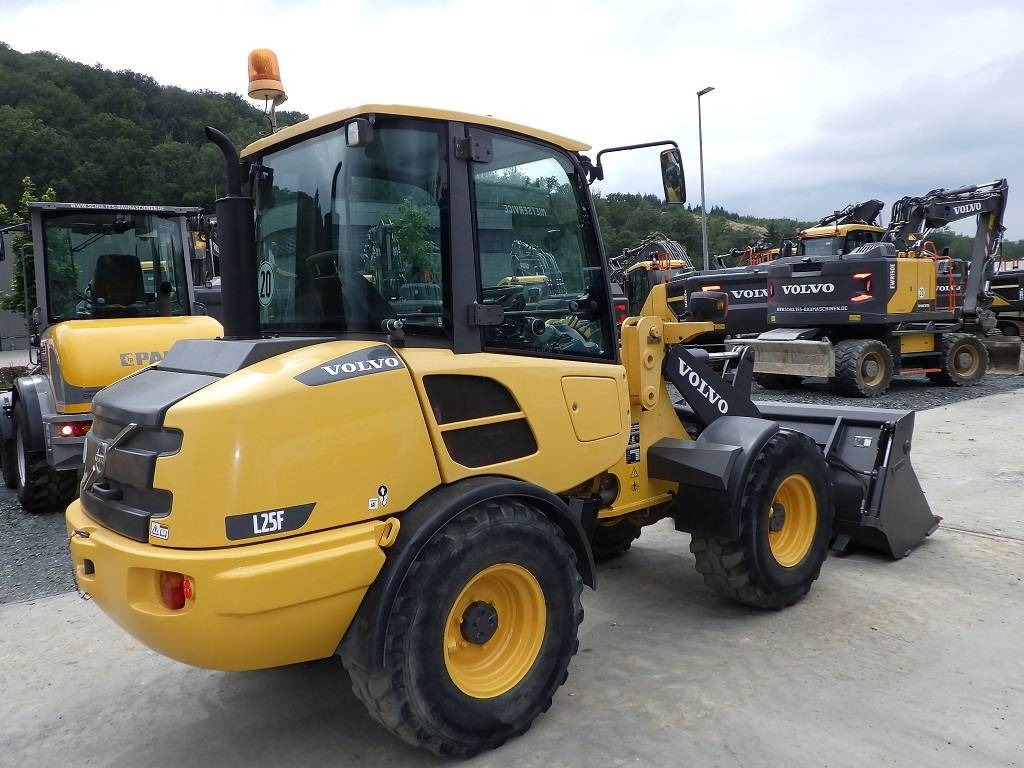 Volvo L 25 F - Wheel loader: picture 4 Volvo L 25 F - Wheel loader: picture 4