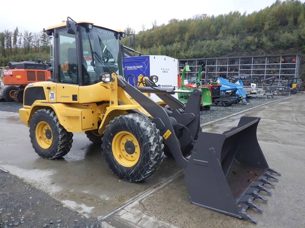 Volvo L 30 G - Wheel loader: picture 3 Volvo L 30 G - Wheel loader: picture 3