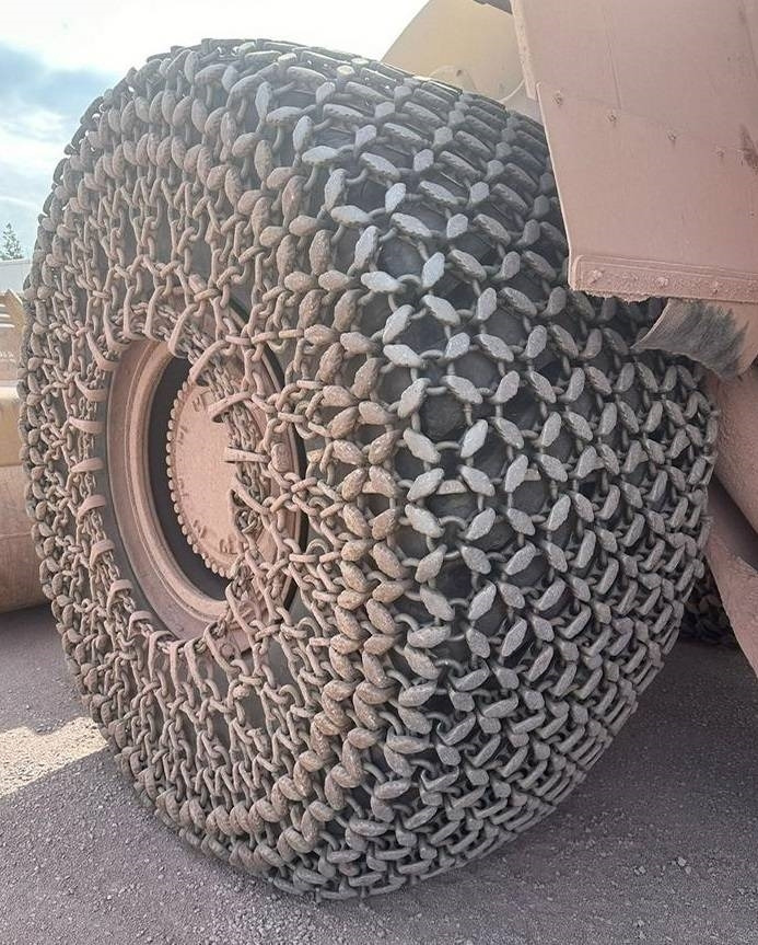 4 x Chains for wheel size 45/65R39 - Tire for Construction machinery: picture 3 4 x Chains for wheel size 45/65R39 - Tire for Construction machinery: picture 3
