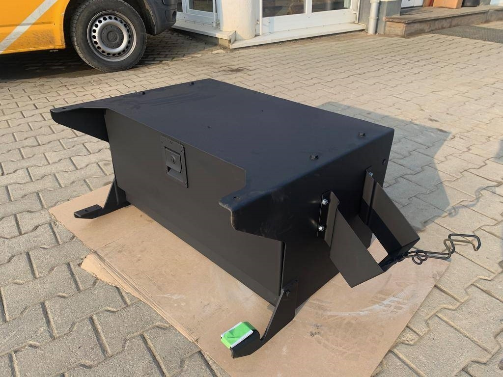CAT 2x Staubox 556-5556 - Cab for Construction machinery: picture 2 CAT 2x Staubox 556-5556 - Cab for Construction machinery: picture 2