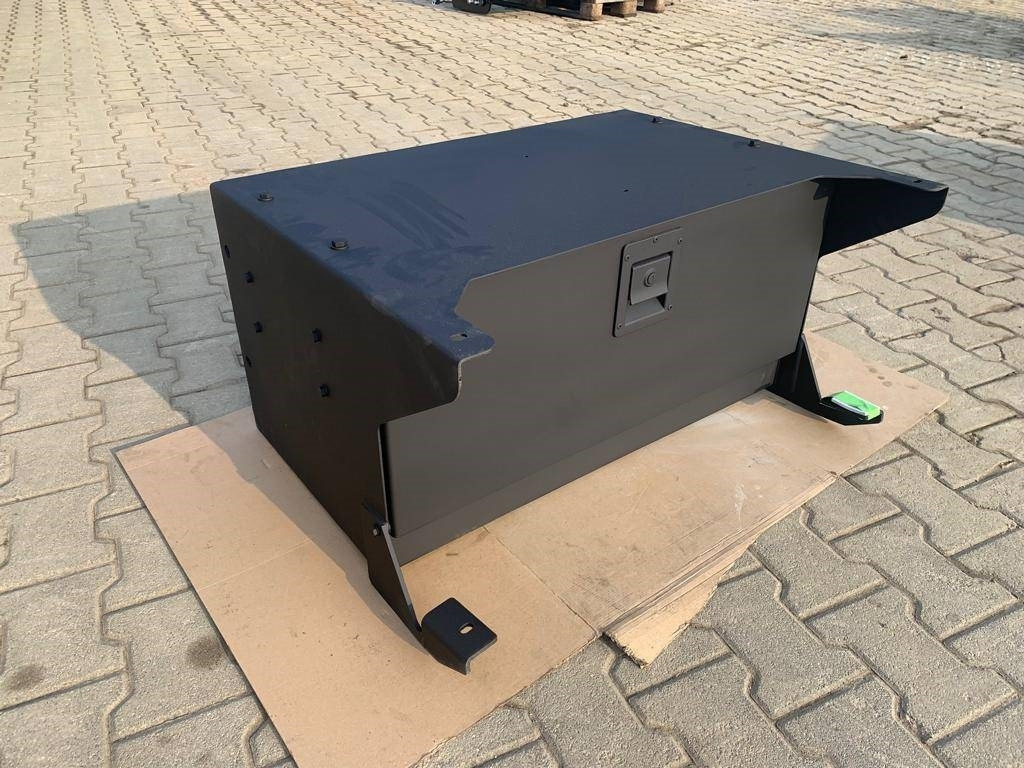 CAT 2x Staubox 556-5556 - Cab for Construction machinery: picture 1 CAT 2x Staubox 556-5556 - Cab for Construction machinery: picture 1