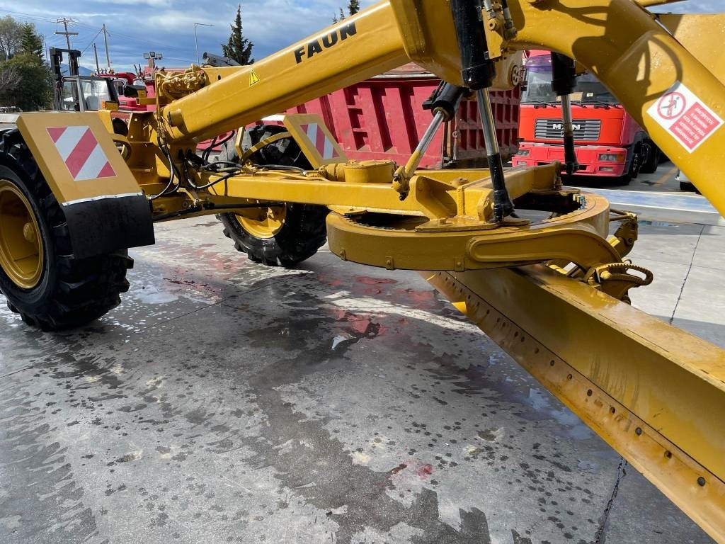 Grader Faun F185C: picture 16 Grader Faun F185C: picture 16