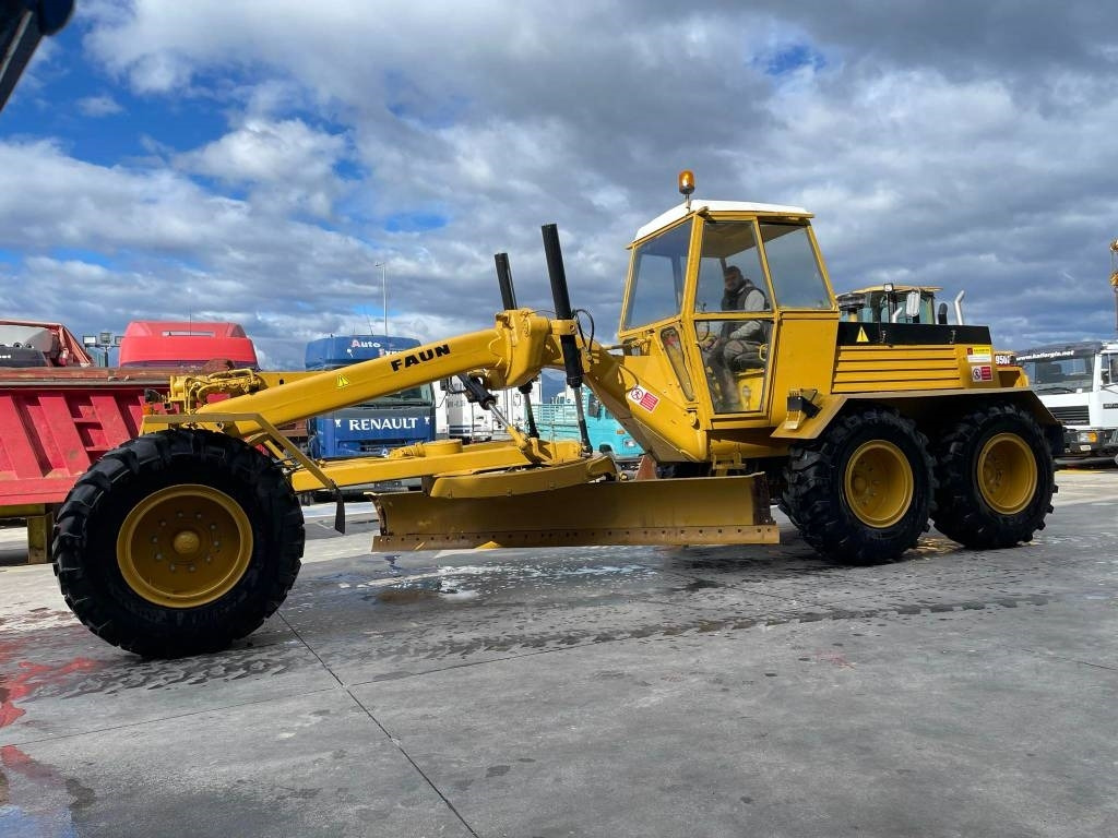 Grader Faun F185C: picture 18 Grader Faun F185C: picture 18