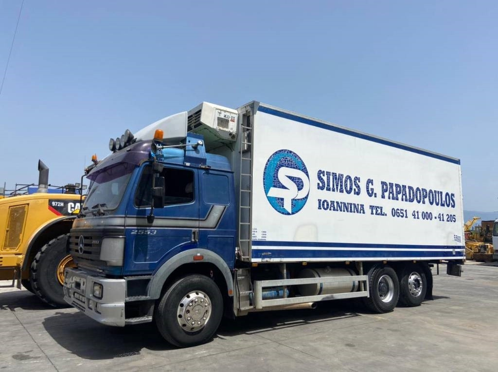 Mercedes-Benz 2553L - Refrigerated truck: picture 3 Mercedes-Benz 2553L - Refrigerated truck: picture 3