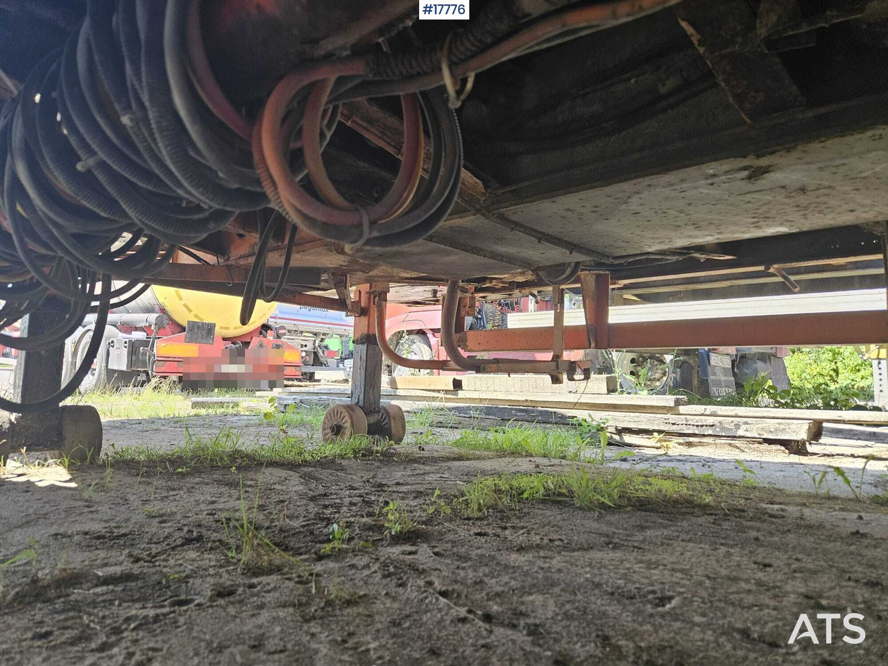 Low loader semi-trailer 1992 Nooteboom OSD: picture 19