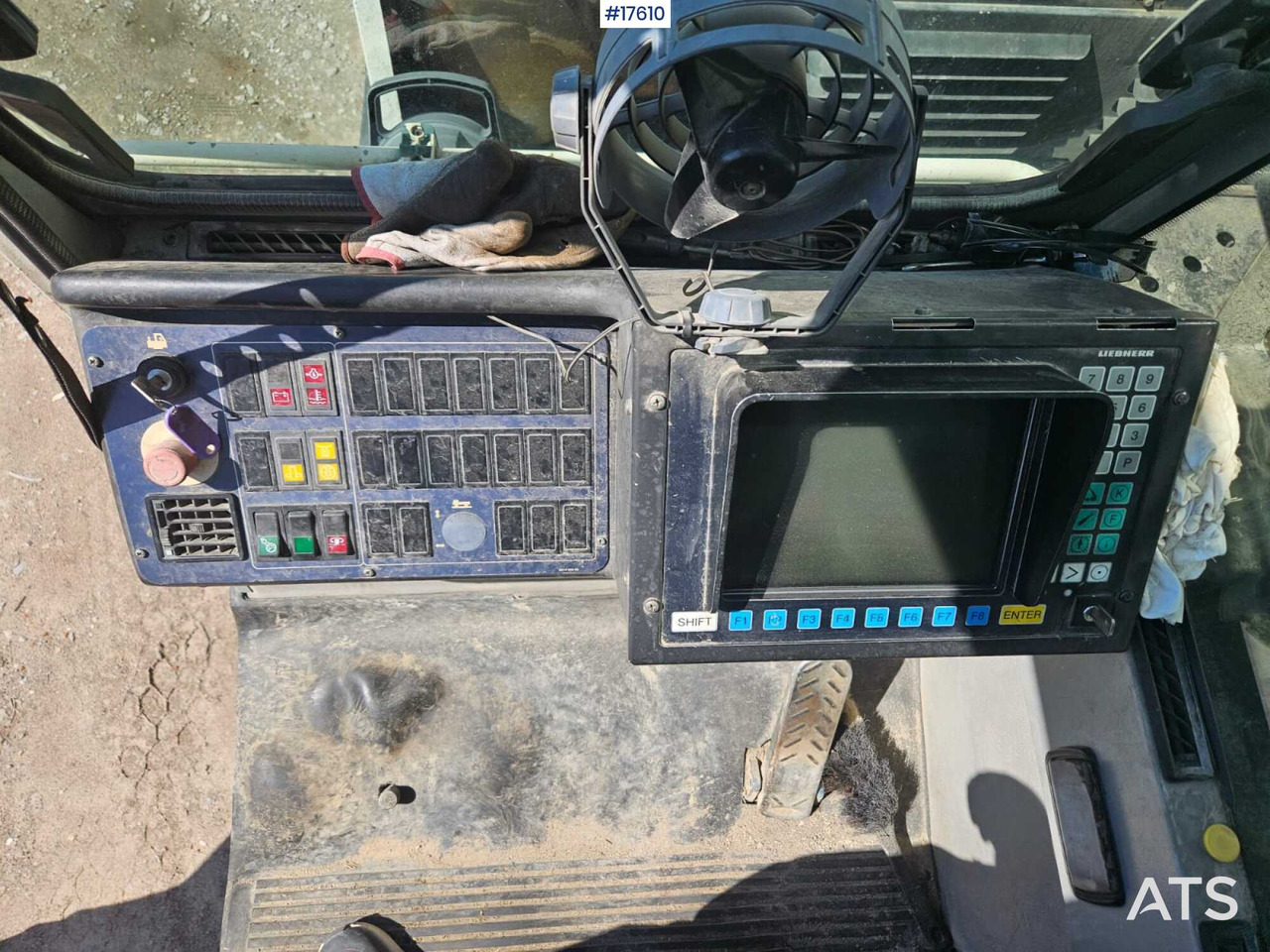 Crane truck 2001 Liebherr  LTM 1080/2: picture 18
