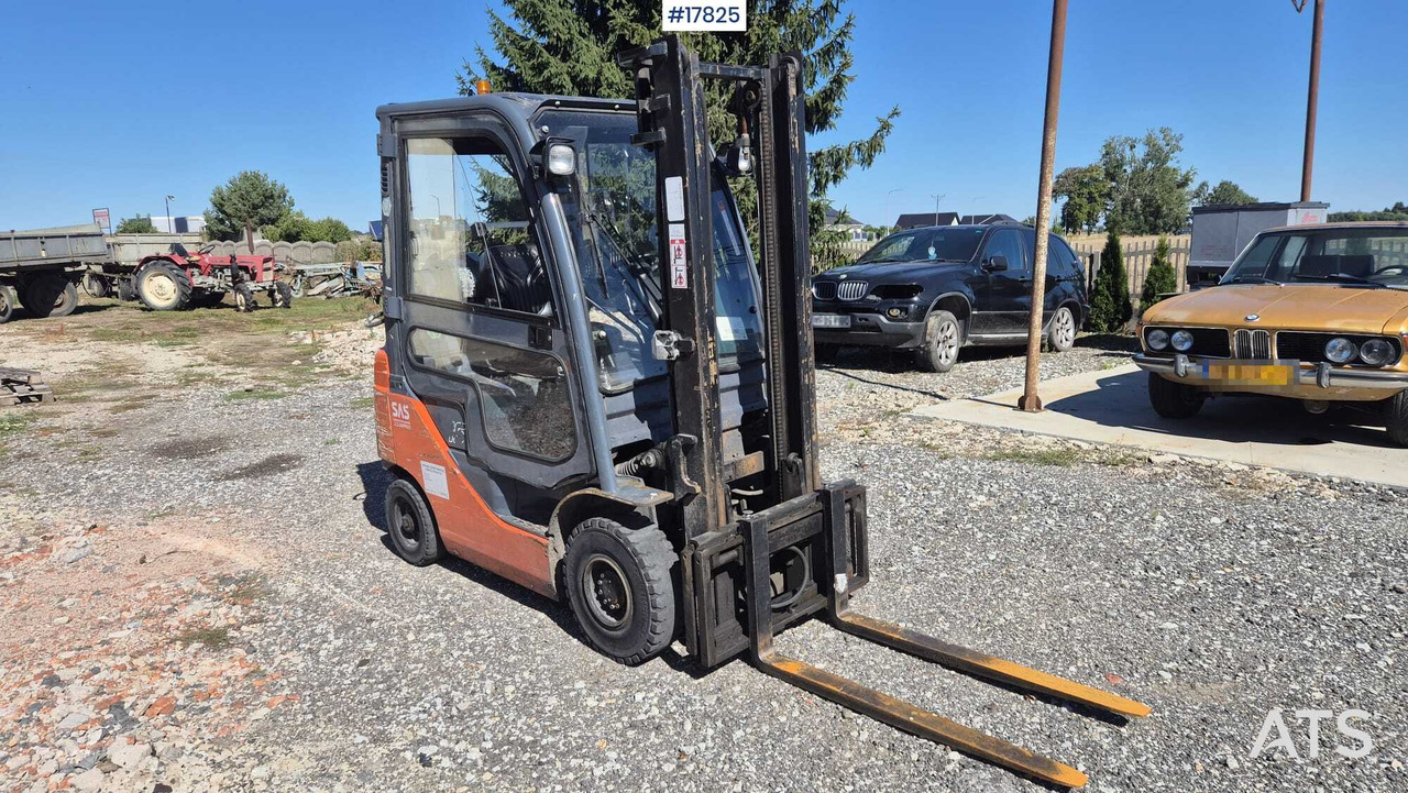 Forklift TOYOTA 02-8FGF15 (2007) - LPG forklift: picture 1 Forklift TOYOTA 02-8FGF15 (2007) - LPG forklift: picture 1