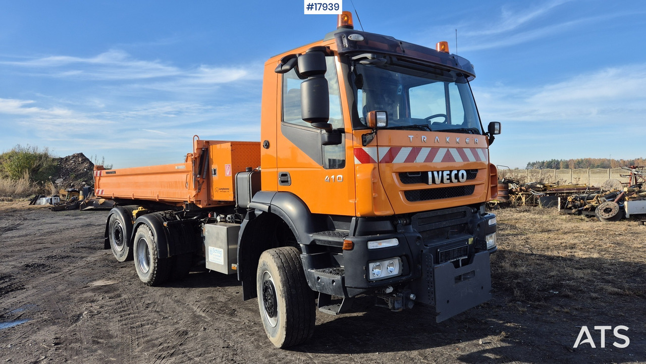 Tipper/sand spreader IVECO TRAKKER 410 6x4 (2008) - Tipper: picture 1 Tipper/sand spreader IVECO TRAKKER 410 6x4 (2008) - Tipper: picture 1