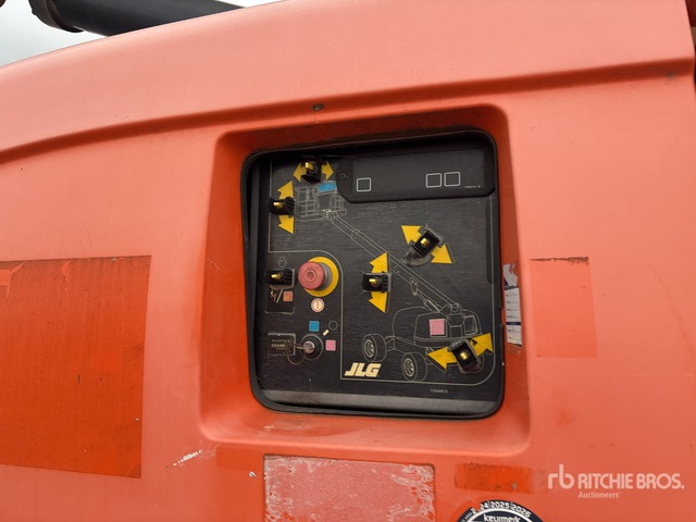 2006 JLG 680S 4WD Diesel Telescopic Boom Lift - Telescopic boom: picture 5 2006 JLG 680S 4WD Diesel Telescopic Boom Lift - Telescopic boom: picture 5