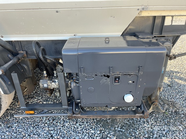 2008 Desot SD3A Tri/A Cement Silo Trailer - Silo semi-trailer: picture 5 2008 Desot SD3A Tri/A Cement Silo Trailer - Silo semi-trailer: picture 5