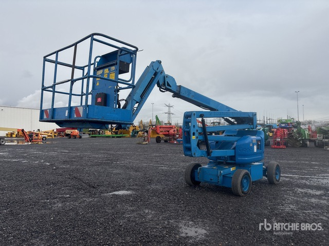 2015 Genie Z-45/25 2WD Electric Articulating Boom Lift - Articulated boom lift: picture 3 2015 Genie Z-45/25 2WD Electric Articulating Boom Lift - Articulated boom lift: picture 3
