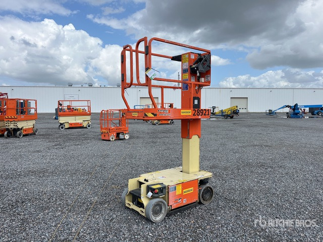 2015 JLG 1230ES Vertical Mast Lift - Vertical mast lift: picture 4 2015 JLG 1230ES Vertical Mast Lift - Vertical mast lift: picture 4